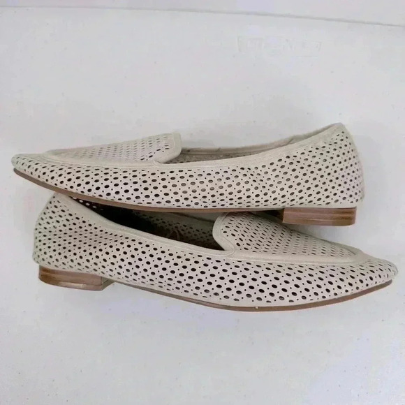 TORRID Women’s Perforated Extra Wide Loafer Off White Flats Breathable Size 9 WW - Picture 6 of 14